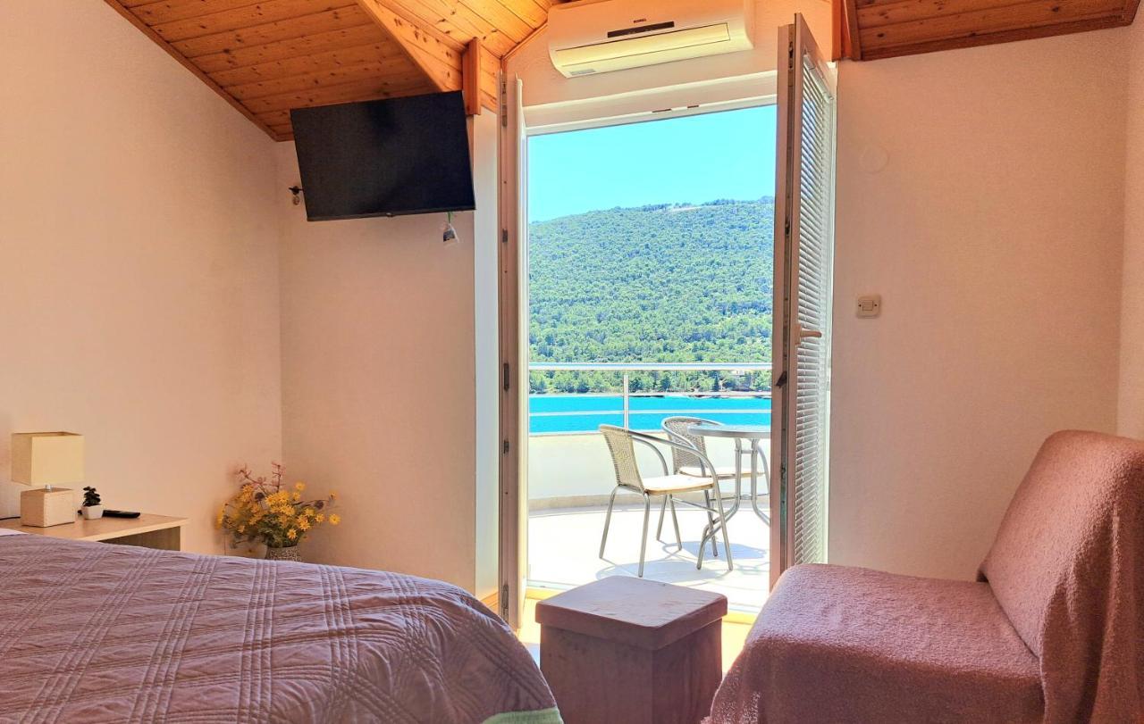 Open Sea Apartmani Grebastica Ngoại thất bức ảnh