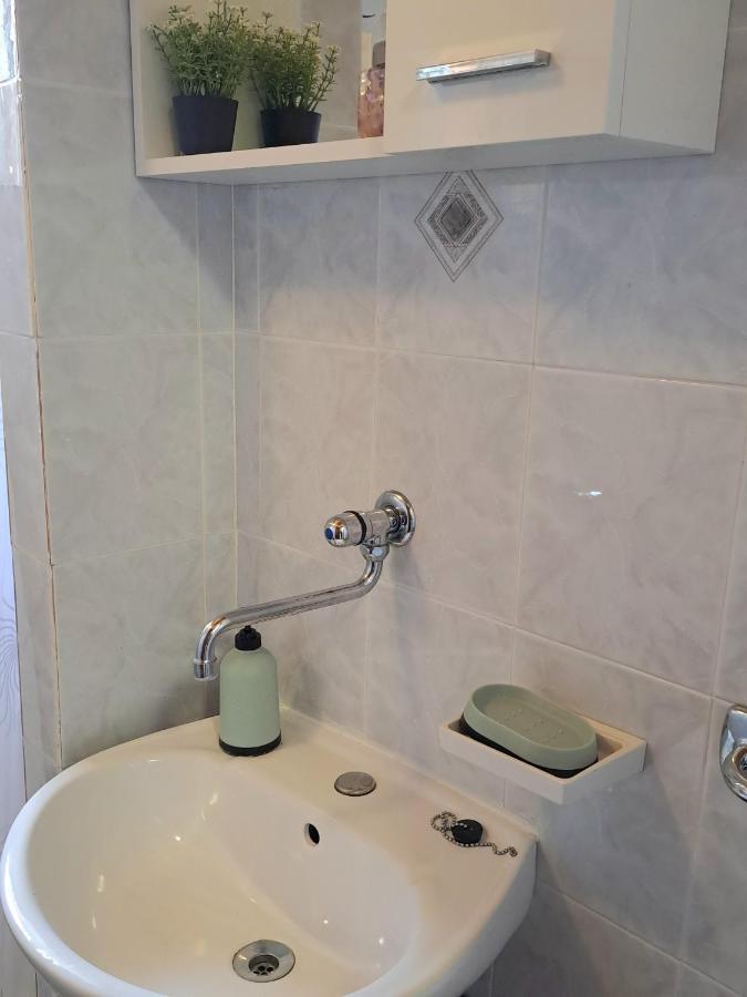 Open Sea Apartmani Grebastica Ngoại thất bức ảnh