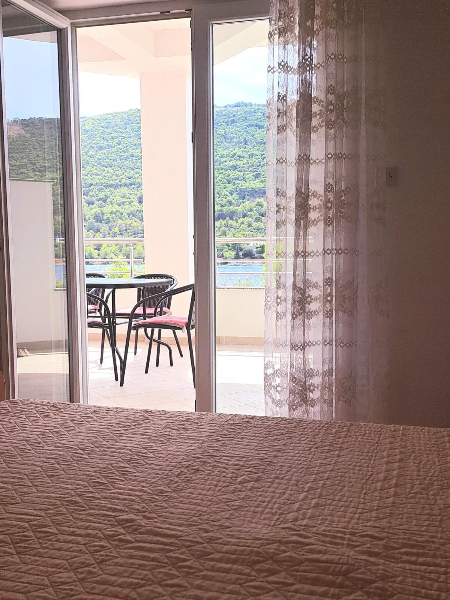 Open Sea Apartmani Grebastica Phòng bức ảnh